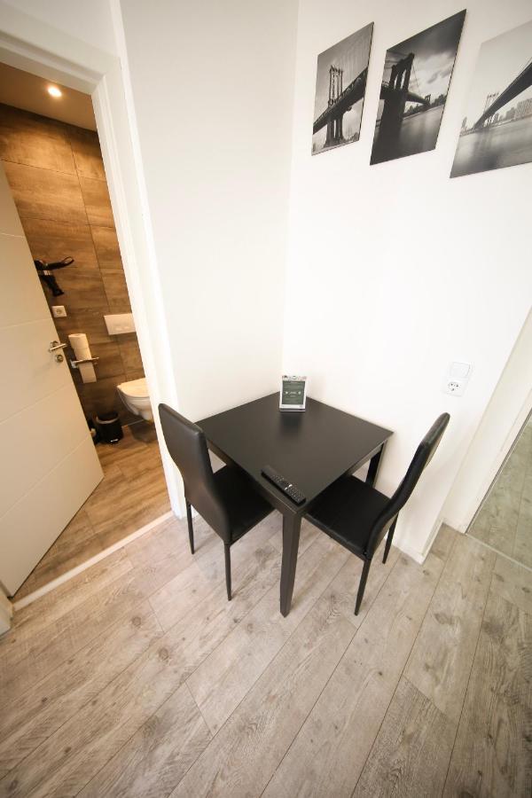 LUXOMES - Aparthotel Zentrum Neurenberg Buitenkant foto